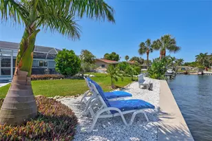 563 Lewis Blvd SE, Saint Petersburg, FL 33705 - Photo 31
