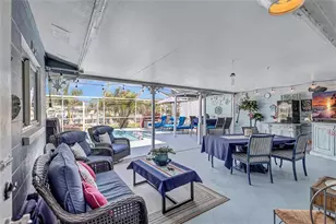 563 Lewis Blvd SE, Saint Petersburg, FL 33705 - Photo 23