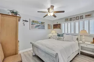 563 Lewis Blvd SE, Saint Petersburg, FL 33705 - Photo 17