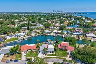 563 Lewis Blvd SE, Saint Petersburg, FL 33705 - Photo 3