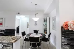 5610 Pinnacle Heights Cir, Tampa, FL 33624 - Photo 3