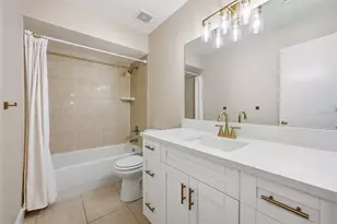 4017 Braesgate Ln, Tampa, FL 33624 - Photo 15