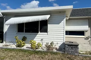 156 Portree Dr, Dunedin, FL 34698 - Photo 3