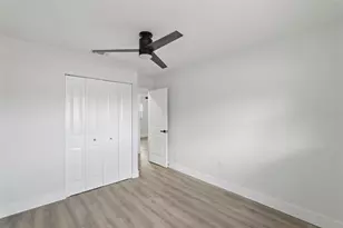 4075 38th Ave N, Saint Petersburg, FL 33713 - Photo 15