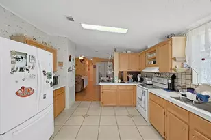 37701 Newal Ave, Zephyrhills, FL 33542 - Photo 47
