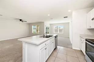 2725 Dumont Ln, Tavares, FL 32778 - Photo 17