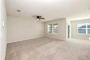 2725 Dumont Ln, Tavares, FL 32778 - Photo 5