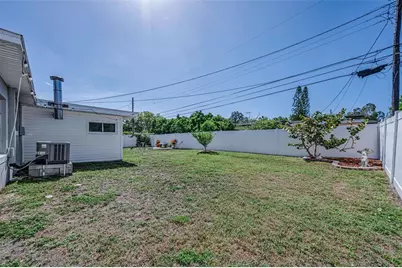 1300 63rd Avenue N, Saint Petersburg, FL 33702 - Photo 35