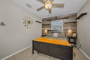 1300 63rd Ave N, Saint Petersburg, FL 33702 - Photo 19