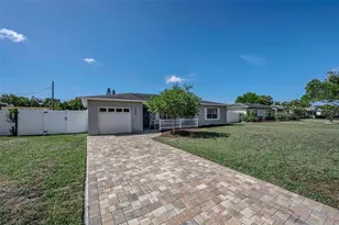 1300 63rd Ave N, Saint Petersburg, FL 33702 - Photo 7