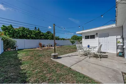 1300 63rd Avenue N, Saint Petersburg, FL 33702 - Photo 31