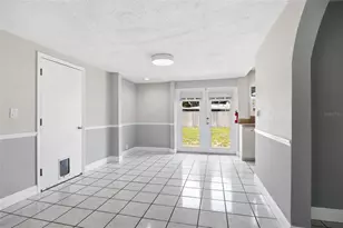 7500 Orpine Dr N, Saint Petersburg, FL 33702 - Photo 11