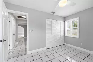 7500 Orpine Dr N, Saint Petersburg, FL 33702 - Photo 21