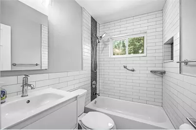 7500 Orpine Drive N, Saint Petersburg, FL 33702 - Photo 3