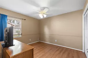17635 Meadowbridge Dr, Lutz, FL 33549 - Photo 21