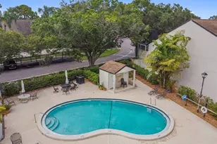 13934 Clubhouse Cir, Tampa, FL 33618 - Photo 51