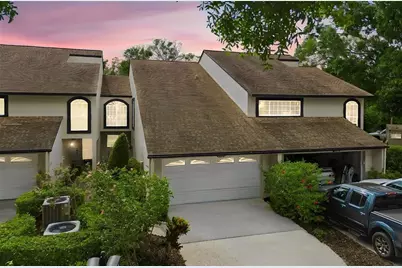 13934 Clubhouse Circle #8, Tampa, FL 33618 - Photo 1
