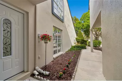 13934 Clubhouse Circle #8, Tampa, FL 33618 - Photo 5