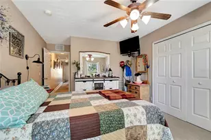 213 Drawbridge Ln, Valrico, FL 33594 - Photo 21