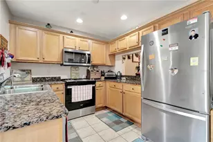 213 Drawbridge Ln, Valrico, FL 33594 - Photo 19