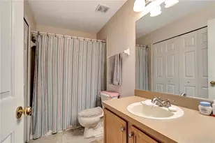 213 Drawbridge Ln, Valrico, FL 33594 - Photo 15