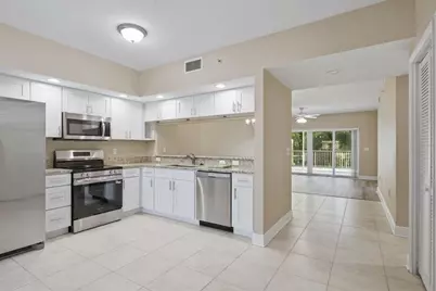 960 Starkey Road #5105, Largo, FL 33771 - Photo 3