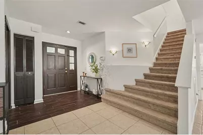 9758 Fox Hollow Road, Tampa, FL 33647 - Photo 7