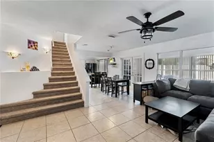 9758 Fox Hollow Rd, Tampa, FL 33647 - Photo 5