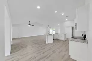 10328 Rainbow Oaks Dr, Hudson, FL 34667 - Photo 11