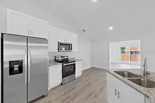 10328 Rainbow Oaks Dr, Hudson, FL 34667 - Photo 15