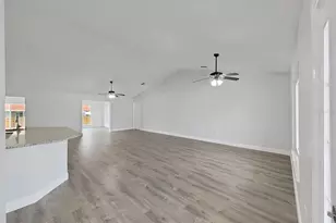 10328 Rainbow Oaks Dr, Hudson, FL 34667 - Photo 7