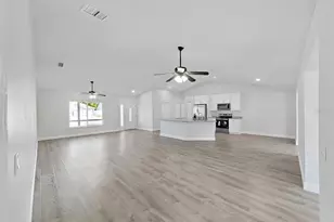 10328 Rainbow Oaks Dr, Hudson, FL 34667 - Photo 9
