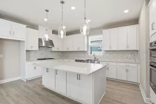 7808 Caspian St, Palmetto, FL 34221 - Photo 5