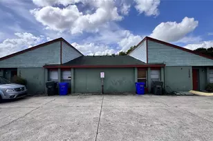 1962 Crystal Grove Dr, Lakeland, FL 33801 - Photo 1