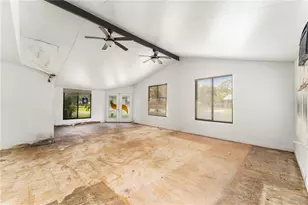 717 NW 253rd St, Newberry, FL 32669 - Photo 27