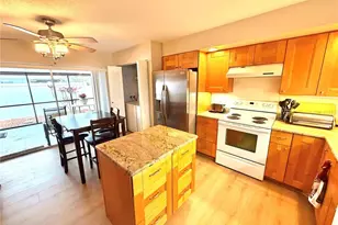 7238 55th Ave N, Saint Petersburg, FL 33709 - Photo 3
