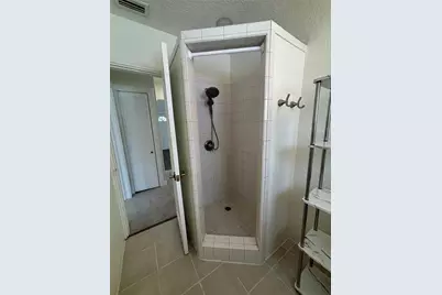 3211 W North A Street, Tampa, FL 33609 - Photo 13