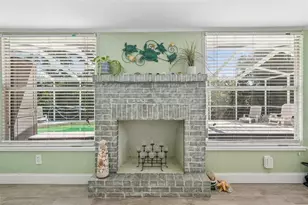 10572 Blossom Lake Dr, Seminole, FL 33772 - Photo 17