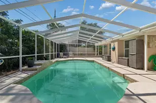 10572 Blossom Lake Dr, Seminole, FL 33772 - Photo 27