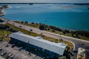 2 Causeway Blvd, Dunedin, FL 34698 - Photo 5