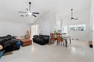 11830 86th Ave, Seminole, FL 33772 - Photo 7