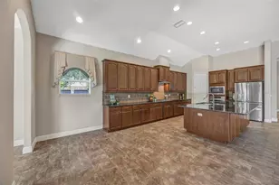5201 Sparrowglen Pl, Lithia, FL 33547 - Photo 9