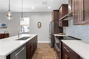 2521 11th Pl N, Saint Petersburg, FL 33713 - Photo 5