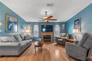 37644 Pinata Ave, Zephyrhills, FL 33541 - Photo 21