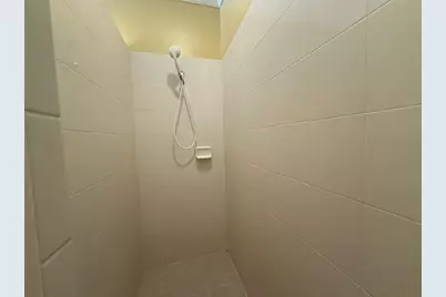 19138 Meadow Pine Drive, Tampa, FL 33647 - Photo 9