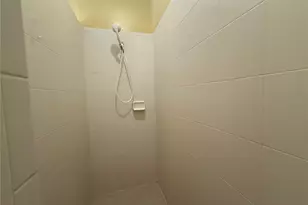 19138 Meadow Pine Dr, Tampa, FL 33647 - Photo 9