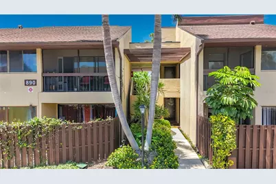 890 N Village Drive N #204, Saint Petersburg, FL 33716 - Photo 5