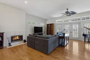 196 Shore Dr, Palm Harbor, FL 34683 - Photo 17