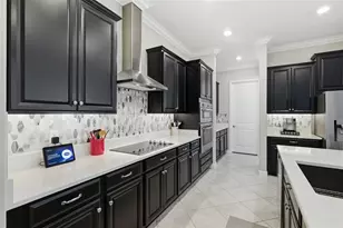 5410 Story Grass Ct, Wimauma, FL 33598 - Photo 9