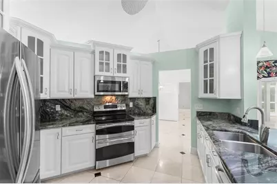 1404 Oxfordshire Court, Brandon, FL 33510 - Photo 9